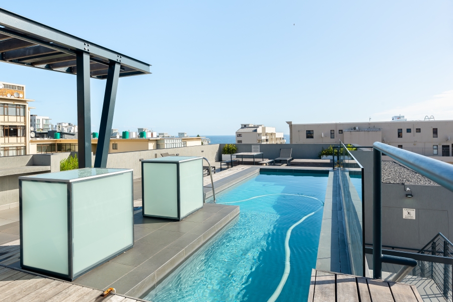 2 Bedroom Property for Sale in Sea Point Western Cape